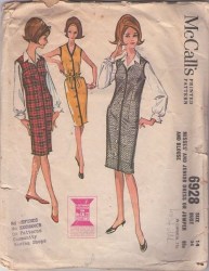 6928 McCalls 1963 BUTTON SLEEVELESS DRESS, JUMPER , BLOUSE PATTERN 10 31b uncut